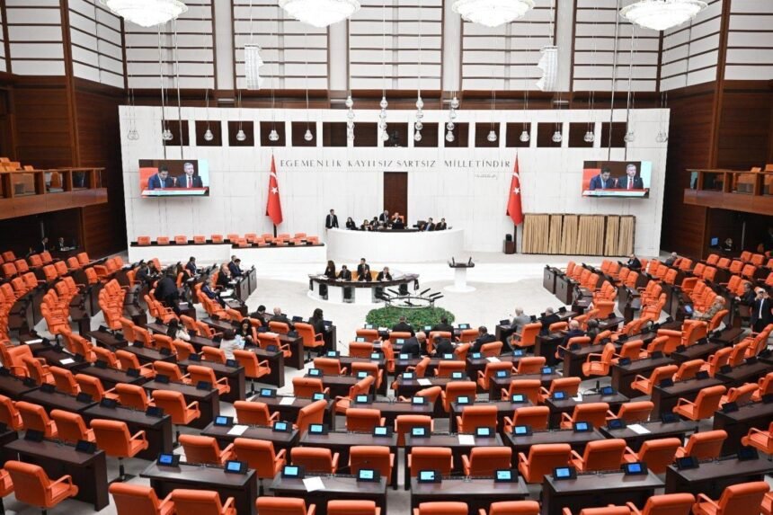 Turkish MPs pass student amnesty, academic reform bill