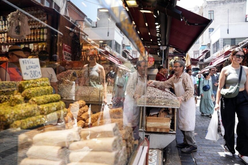 Istanbul consumer prices rise 2.06 percent in July: Chamber